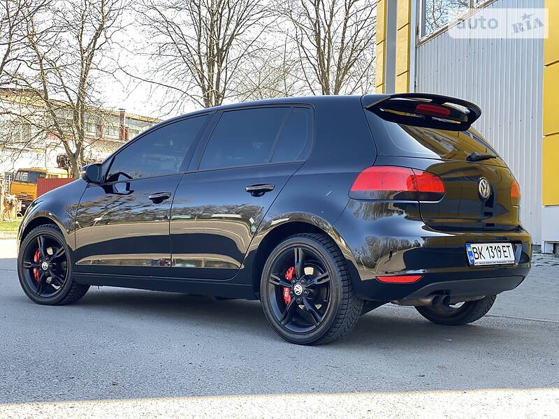 Хетчбек Volkswagen Golf 2009 в Рівному
