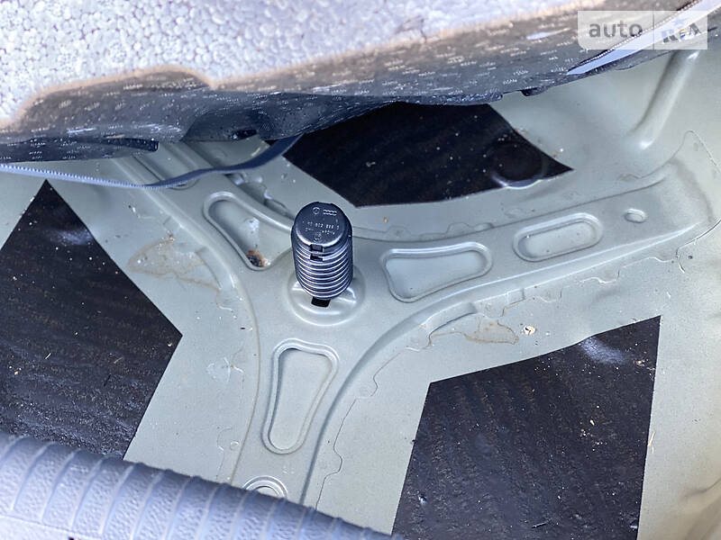 Хетчбек Volkswagen Golf 2009 в Рівному