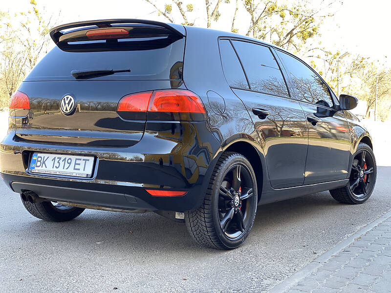 Хетчбек Volkswagen Golf 2009 в Рівному