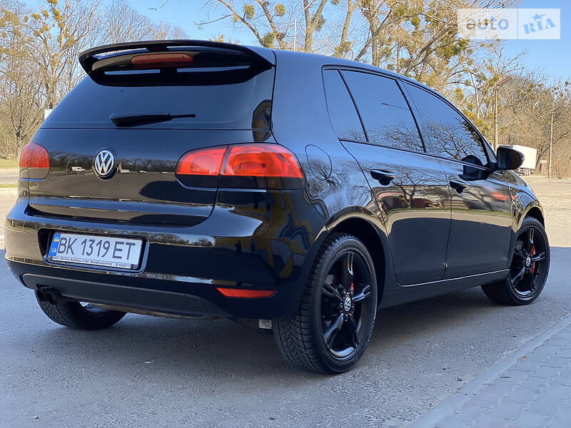Хетчбек Volkswagen Golf 2009 в Рівному