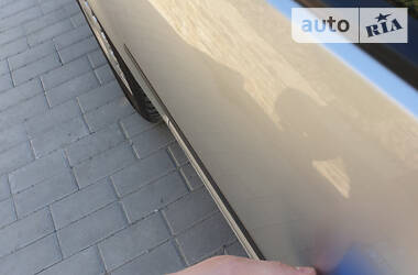Хетчбек Volkswagen Golf 2002 в 