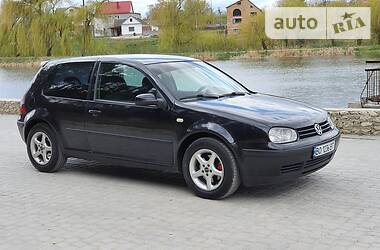 Хетчбек Volkswagen Golf 1999 в 