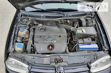 Хетчбек Volkswagen Golf 1999 в 