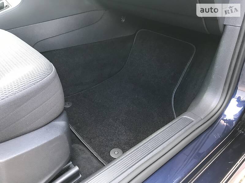 Універсал Volkswagen Golf 2014 в Стрию