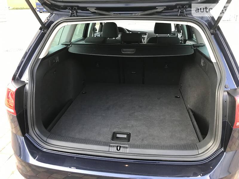 Універсал Volkswagen Golf 2014 в Стрию