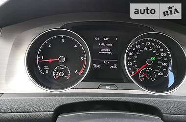 Універсал Volkswagen Golf 2015 в 