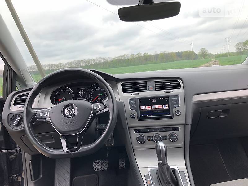 Универсал Volkswagen Golf 2017 в Киеве
