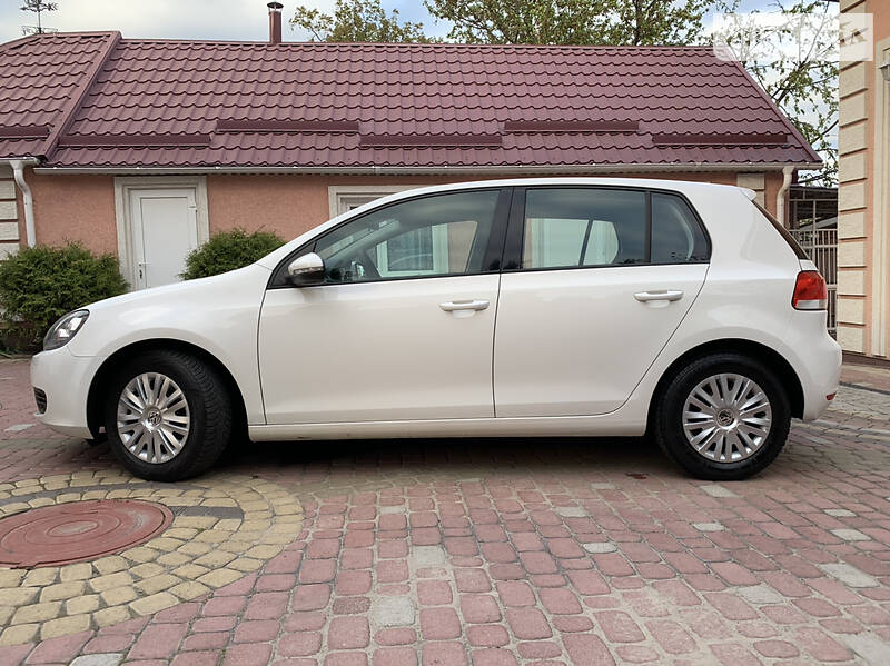 Хетчбек Volkswagen Golf 2009 в Вінниці