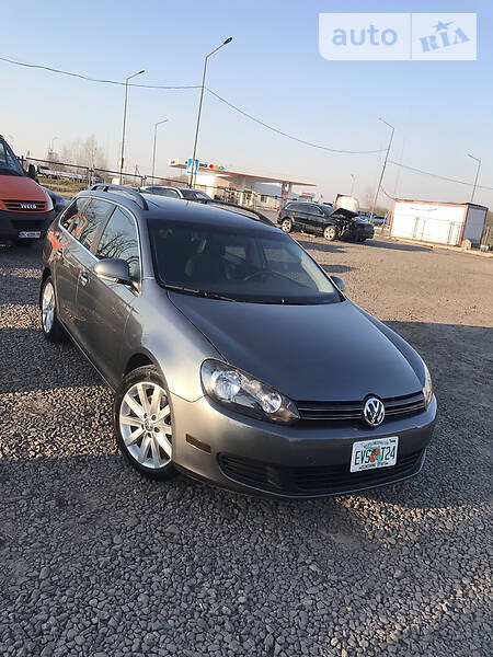 Універсал Volkswagen Golf 2014 в 