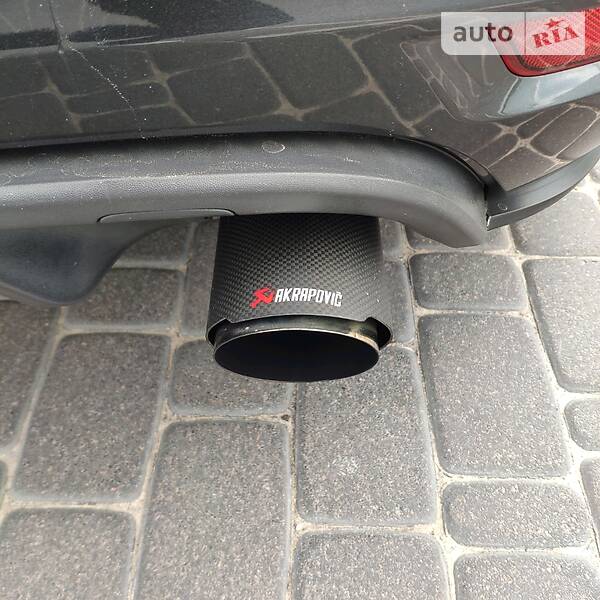 Хетчбек Volkswagen Golf 2012 в Києві