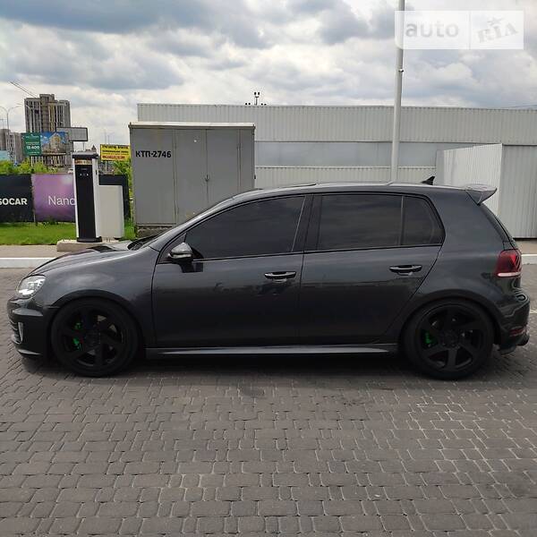 Хетчбек Volkswagen Golf 2012 в Києві