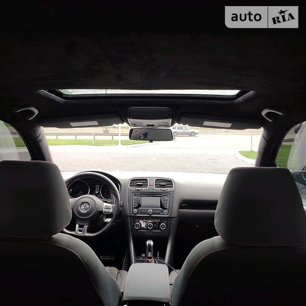 Хетчбек Volkswagen Golf 2012 в Києві