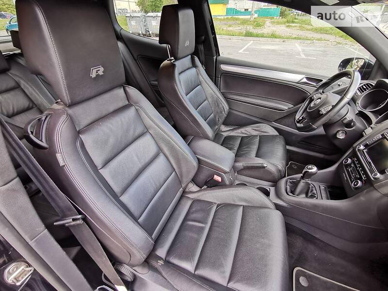 Хетчбек Volkswagen Golf 2011 в Києві