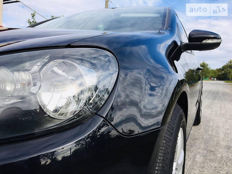 Хетчбек Volkswagen Golf 2009 в Звягелі