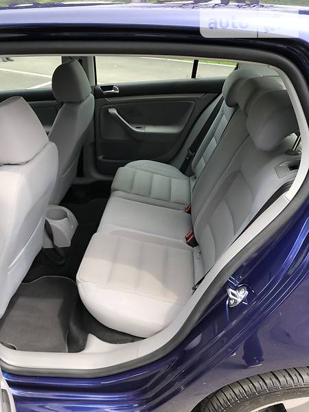 Хетчбек Volkswagen Golf 2006 в Вінниці