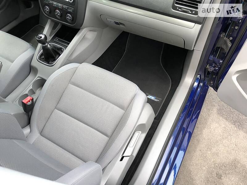 Хетчбек Volkswagen Golf 2006 в Вінниці