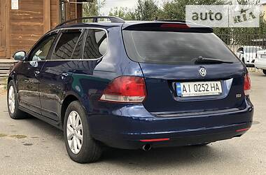 Універсал Volkswagen Golf 2011 в 
