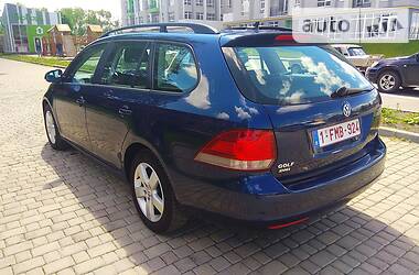 Універсал Volkswagen Golf 2013 в 