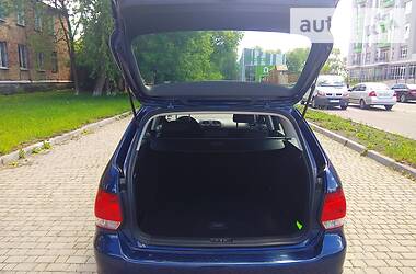 Універсал Volkswagen Golf 2013 в 
