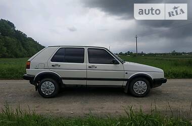 Хетчбек Volkswagen Golf 1988 в 