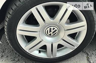 Хетчбек Volkswagen Golf 2009 в 