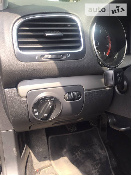 Хетчбек Volkswagen Golf 2009 в Львові