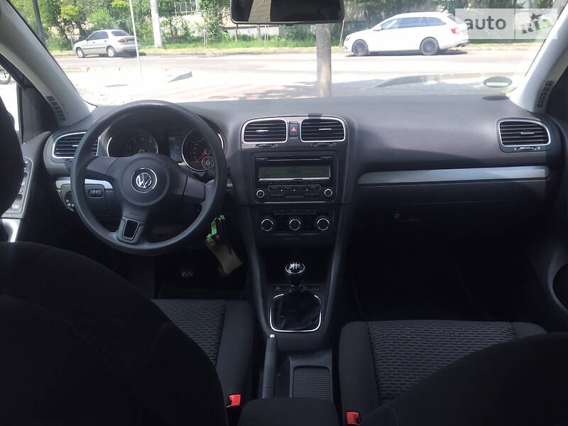 Хетчбек Volkswagen Golf 2009 в Львові