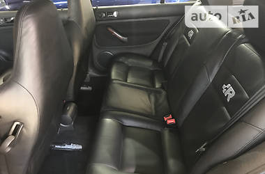 Хетчбек Volkswagen Golf 2002 в 