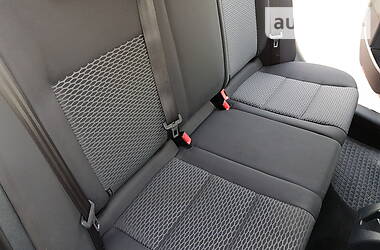 Універсал Volkswagen Golf 2010 в 
