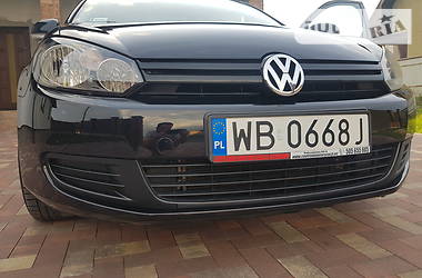Універсал Volkswagen Golf 2010 в 