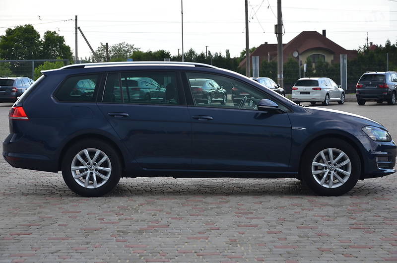 Універсал Volkswagen Golf 2015 в Луцьку