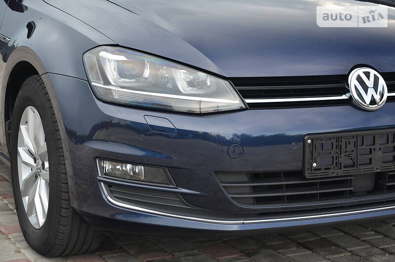 Універсал Volkswagen Golf 2015 в Луцьку