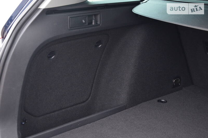 Універсал Volkswagen Golf 2015 в Луцьку