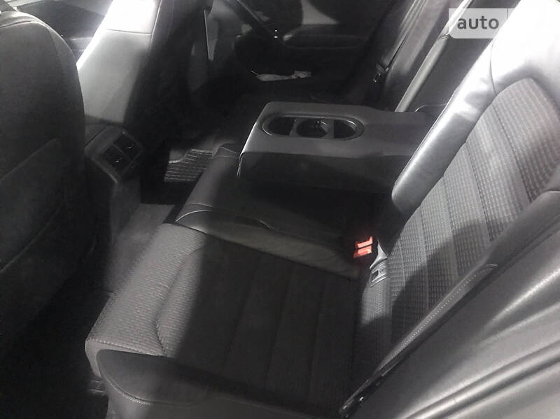 Хетчбек Volkswagen Golf 2013 в Києві