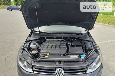Універсал Volkswagen Golf 2016 в 