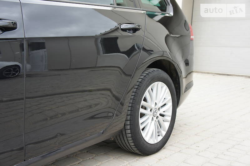 Універсал Volkswagen Golf 2014 в Чорткові