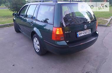 Універсал Volkswagen Golf 2000 в 
