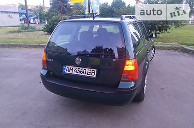 Універсал Volkswagen Golf 2000 в 