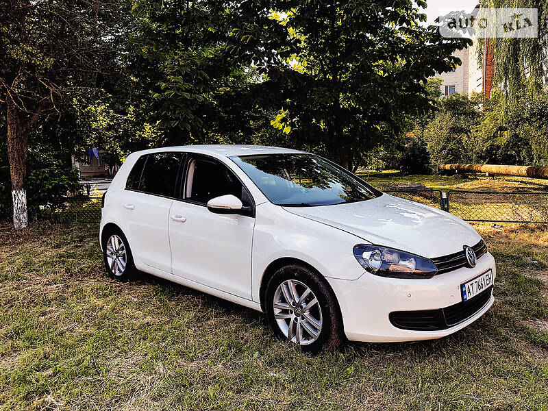 Хетчбек Volkswagen Golf 2010 в Івано-Франківську