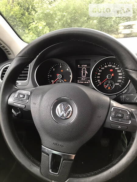Універсал Volkswagen Golf 2011 в Сваляві