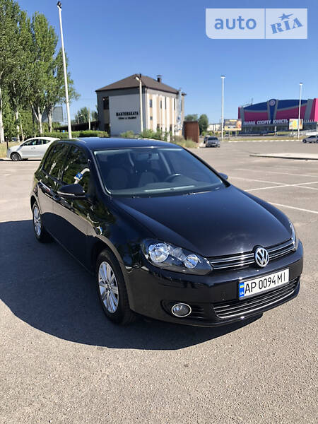 Хетчбек Volkswagen Golf 2012 в Запоріжжі
