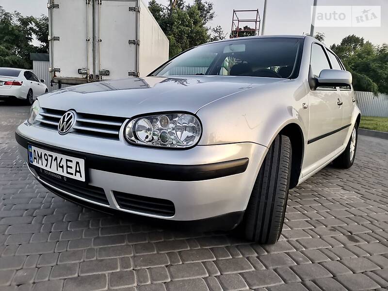 Хетчбек Volkswagen Golf 2002 в Києві фото 5 Хетчбек Volkswagen Golf 2002 в Києві