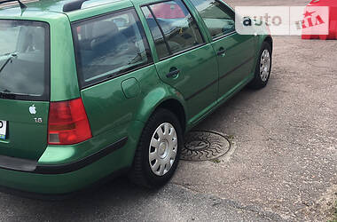 Універсал Volkswagen Golf 2001 в 