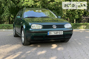 Універсал Volkswagen Golf 2000 в 