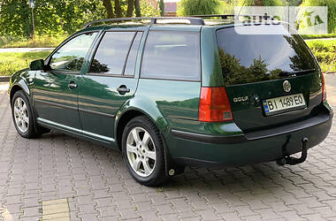 Універсал Volkswagen Golf 2000 в 