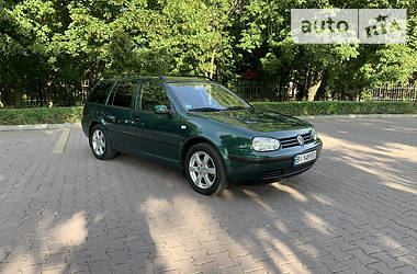 Універсал Volkswagen Golf 2000 в 