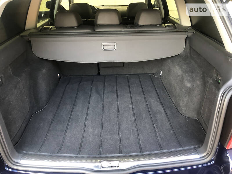 Універсал Volkswagen Golf 2004 в Львові