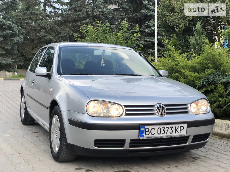 Хетчбек Volkswagen Golf 2000 в Дрогобичі