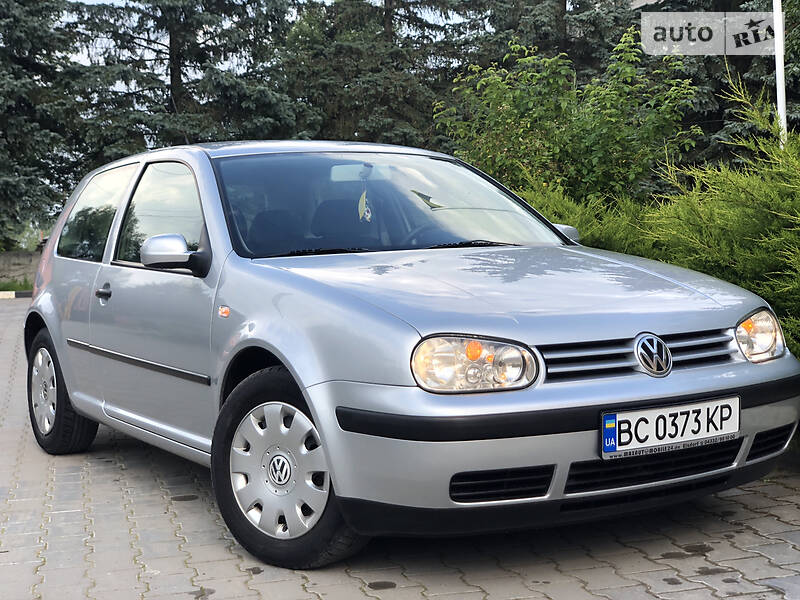 Хетчбек Volkswagen Golf 2000 в Дрогобичі