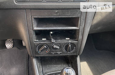 Універсал Volkswagen Golf 2000 в 